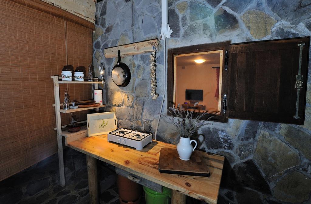 Apartment Drvena Kuca Mreznica Gornji Zvečaj Quarto foto