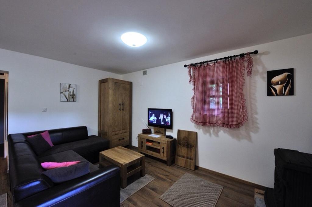 Apartment Drvena Kuca Mreznica Gornji Zvečaj Quarto foto