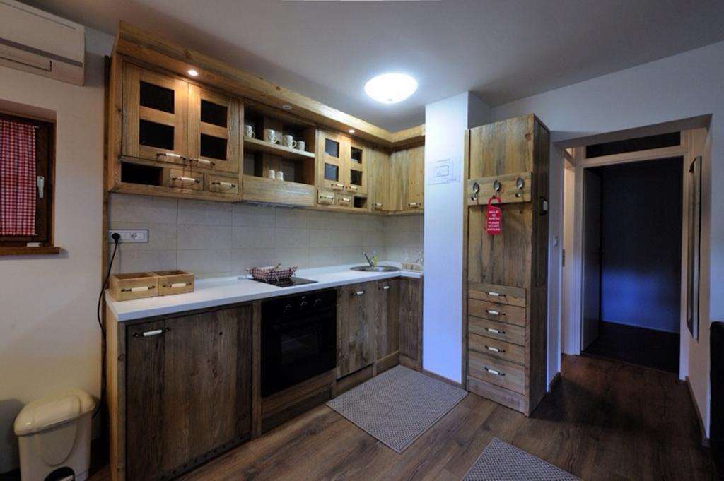 Apartment Drvena Kuca Mreznica Gornji Zvečaj Quarto foto