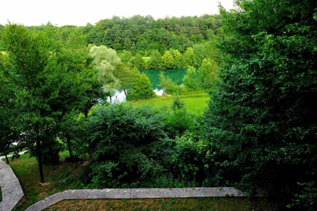 Apartment Drvena Kuca Mreznica Gornji Zvečaj Quarto foto